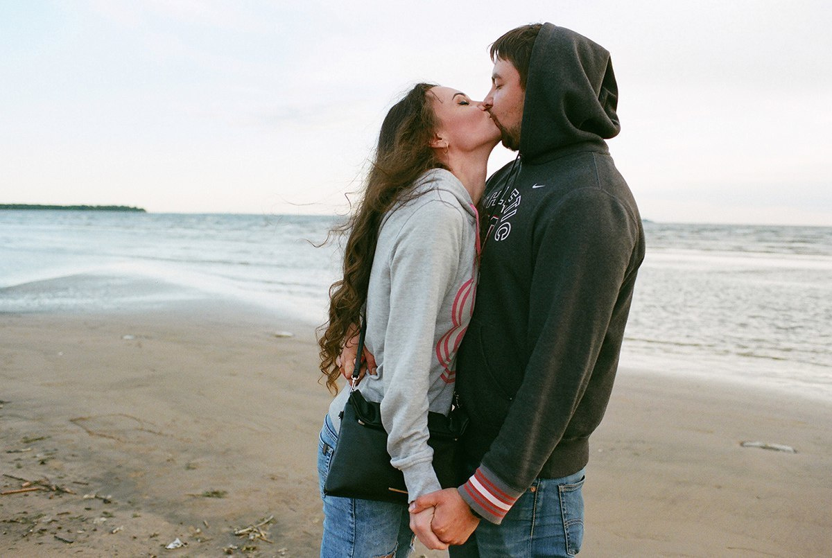 Андрей и Катя. Свадебный и семейный пленочный фотограф в Петербурге Истомина Ирина