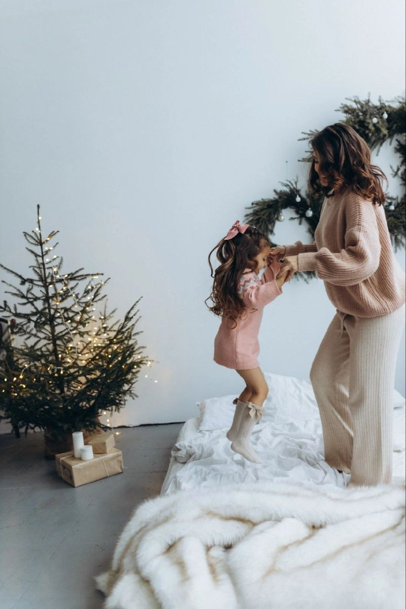 Семейная/парная фотосессия в студии, новогодняя. Фотограф в Иркутске Кристина Телегина