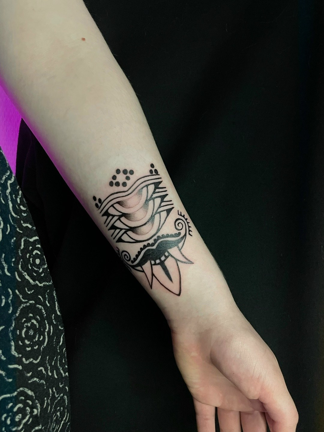 Темные закрасы. Тату-мастер Селигер