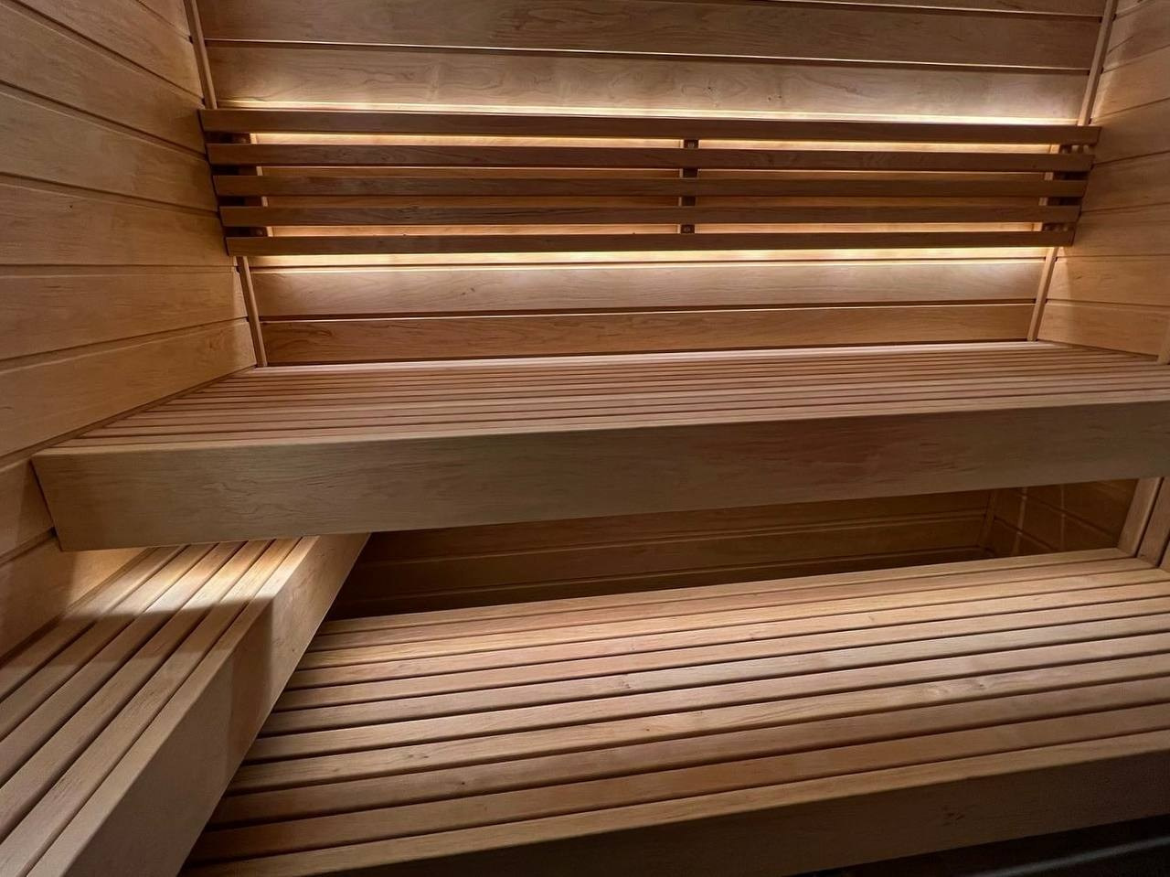 Дизайнерская реечная сауна в Лисьем Носу: уникальная концепция, материалы и оборудование — единственная в своем роде. SaunaTopMasters