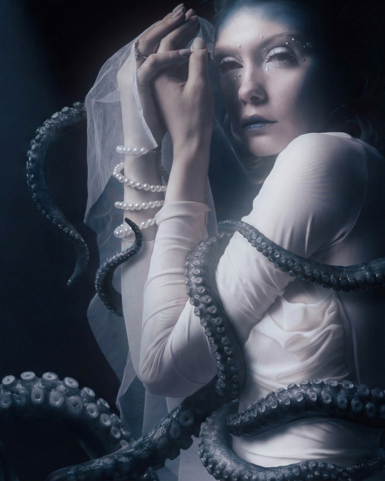 Креативная тематическая индивидуальная портретная съёмка. Фотограф Екатеринбург для вас или вашего бренда