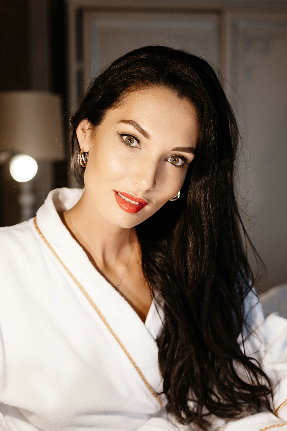 Сборы жениха и невесты в отеле Radisson Collection Hotel. Свадебный и семейный фотограф в Москве Светлана Зоткина