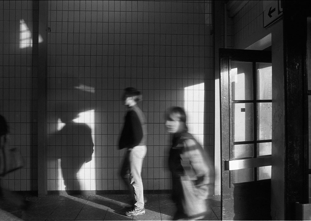 документальная фотография городской повседневности и архитектурных фрагментов