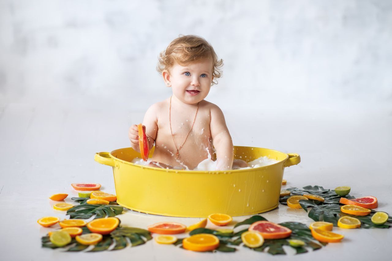 Фотосессия в ванночке на День Рождения девочки