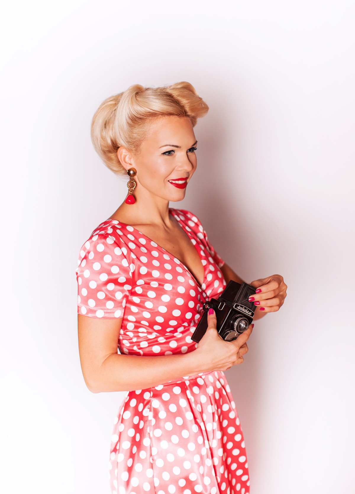 Наташа в разных образах. צלם ואמן ילדים ומשפחה