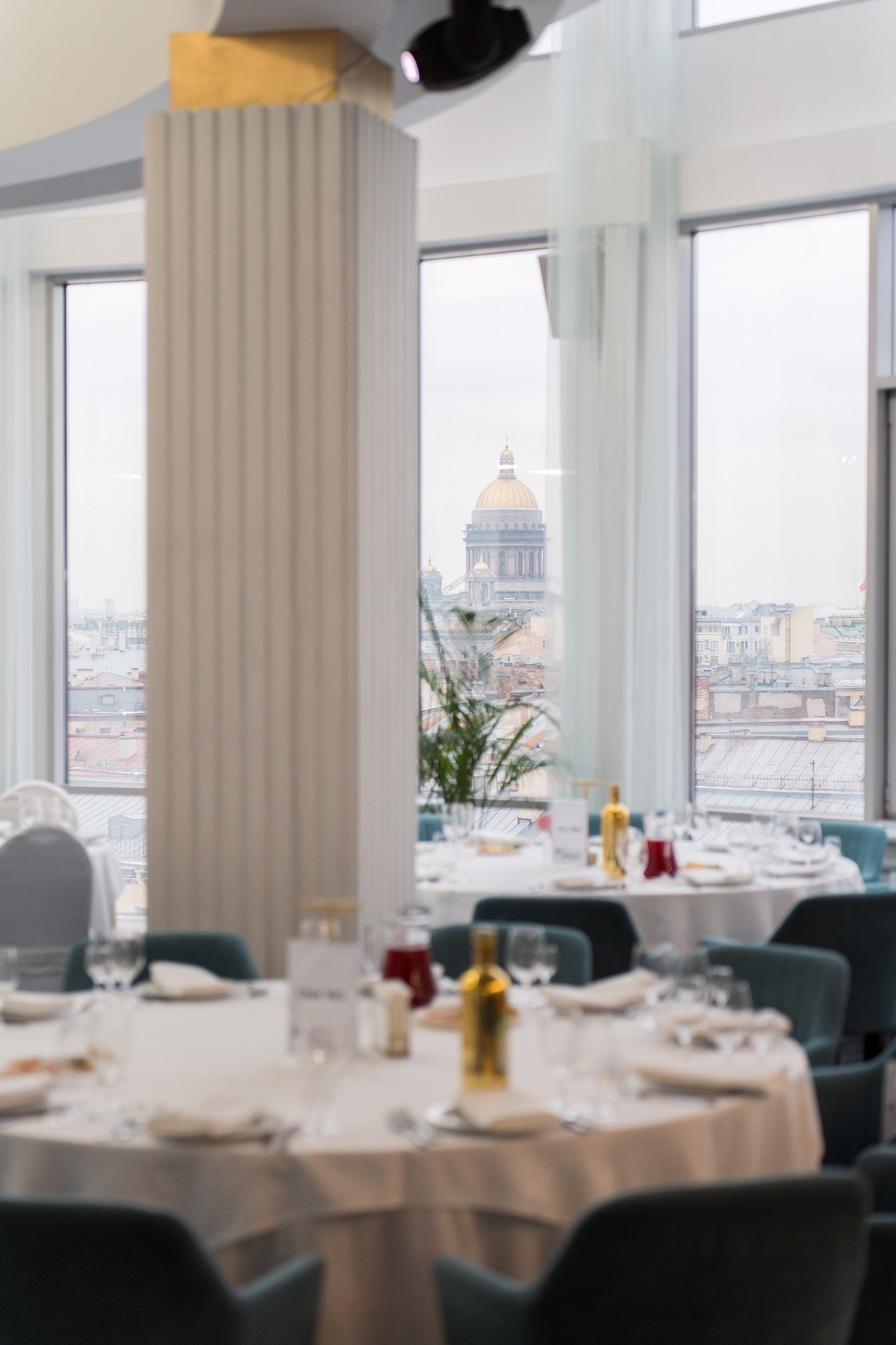 Русьпушнина. Репортажная съёмка в Санкт-Петербурге, Константин Петров