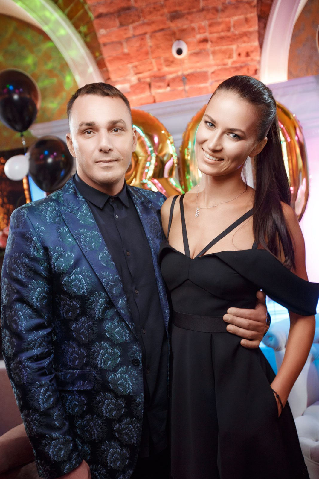 ДНИ РОЖДЕНИЯ ВЗРОСЛЫХ. Фотограф и видеограф для бизнеса в Москве — фуд, рестораны, интерьер, контент | Sizov Studio