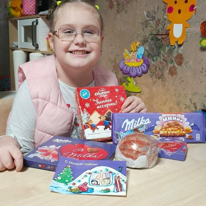 Спасибо нашим спонсорам за новогодние подарки!