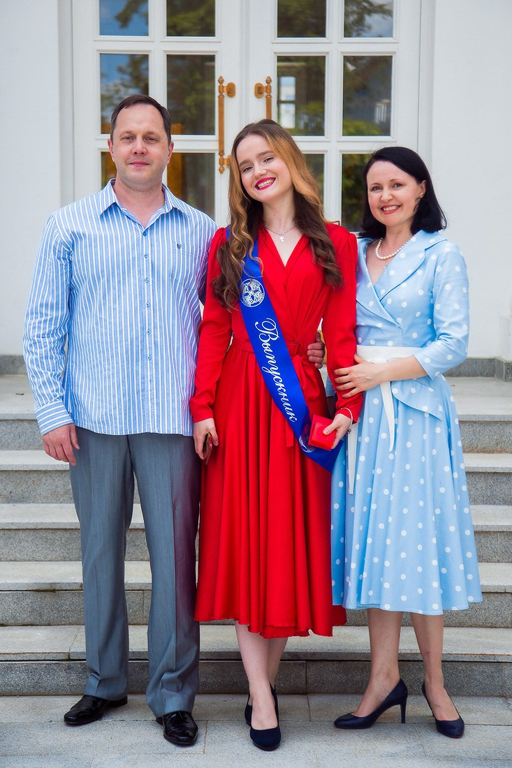 Выпускной в гимназии «Василиада». Репортажный фотограф Борис Геер