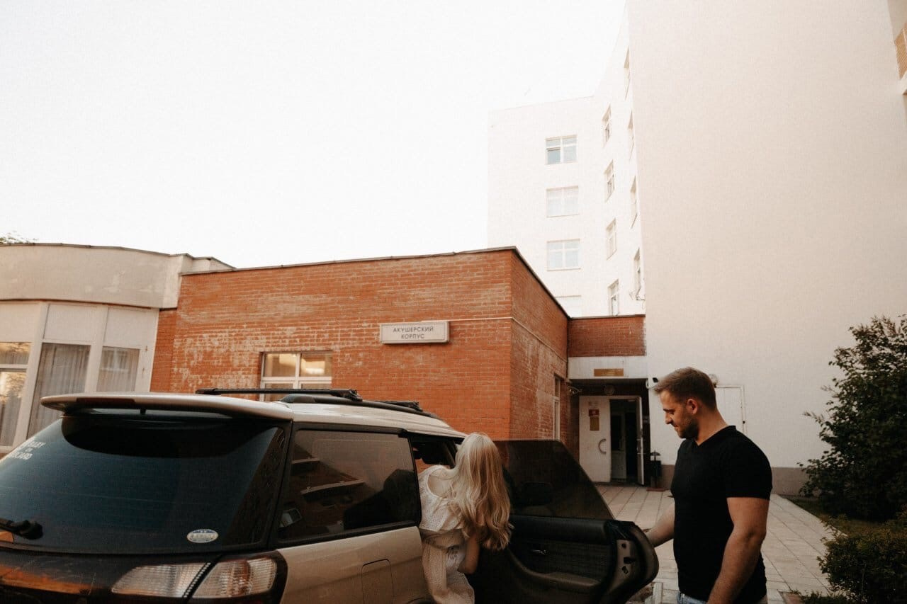 Выписка из Зеленоградского роддома. Свадебный и семейный фотограф Скрынник Светлана