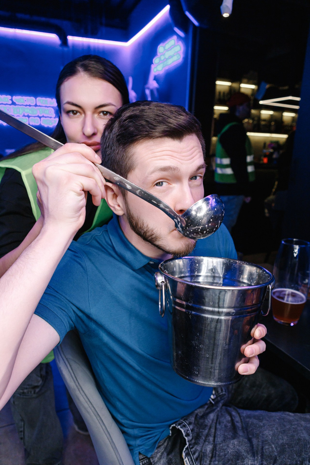 УЕ! БАР. Фотограф Владимир Молоканов