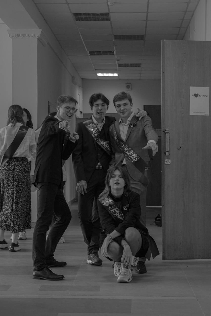 Последний звонок. Фотограф про чувства Варя Сильвестрова, Москва
