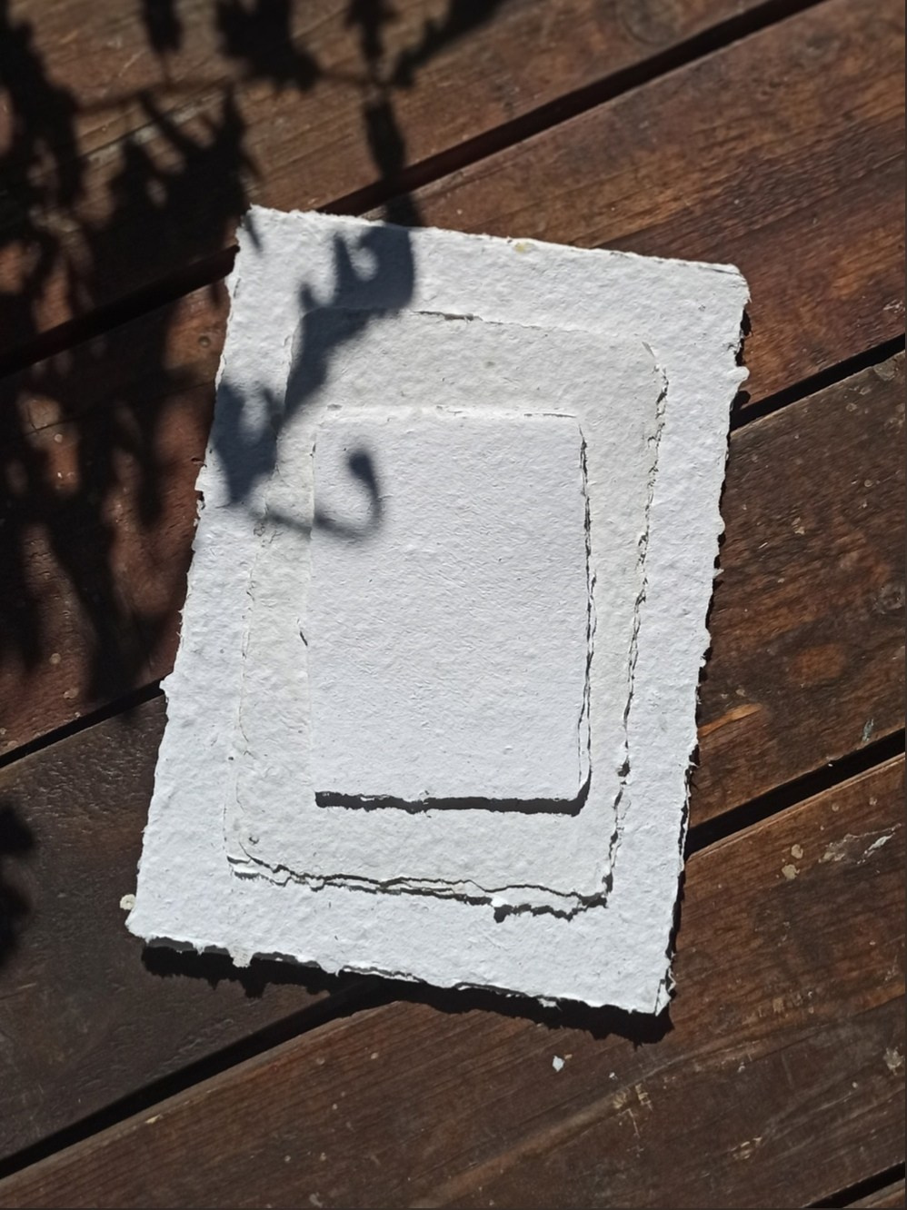 Бумага ручной работы. Фотография Стремского