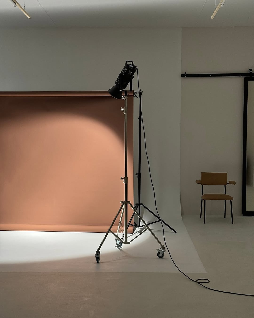 Фотостудия «Флакон про» зал CASA. Свадебный фотограф в Ростове Александра Груздева