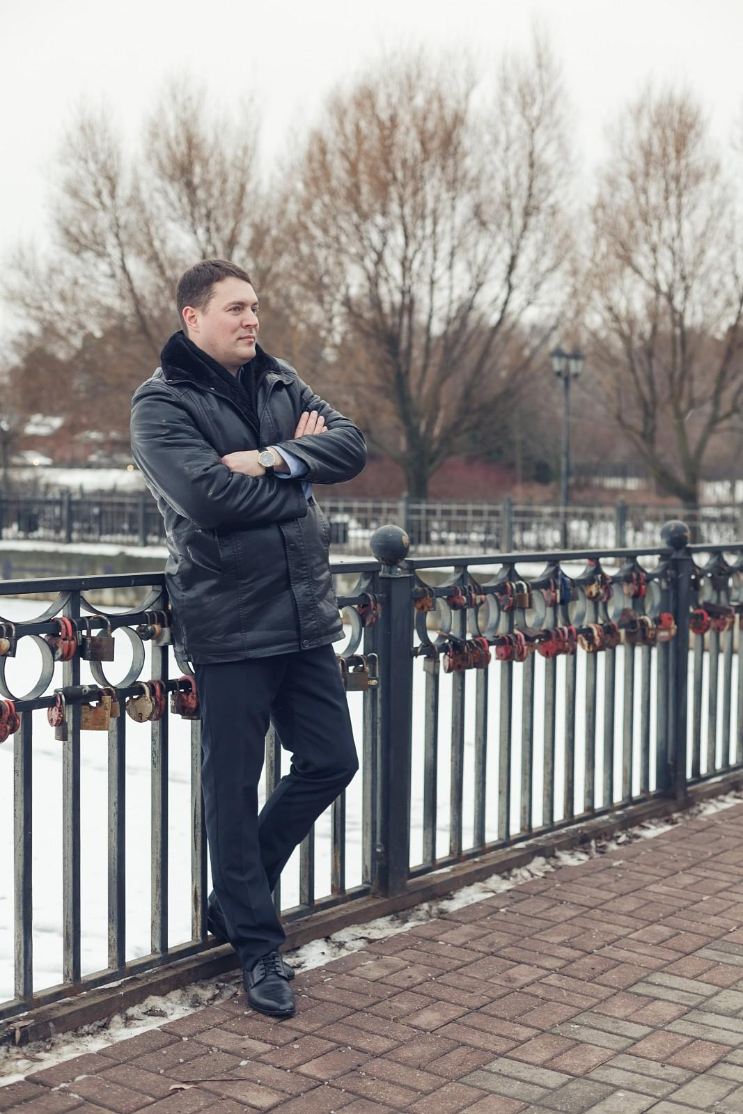 Мужской городской портрет. Свадебный и репортажный фотограф в Москве и Московской области