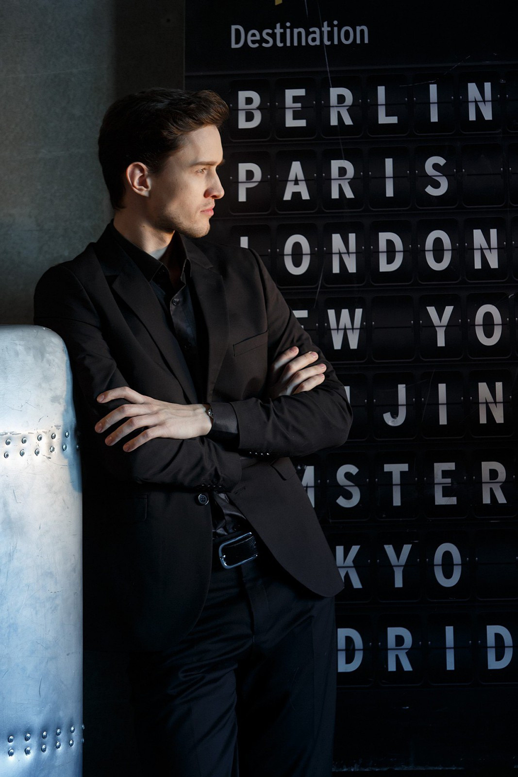 Мужской портрет в студии. Свадебный и репортажный фотограф в Москве и Московской области