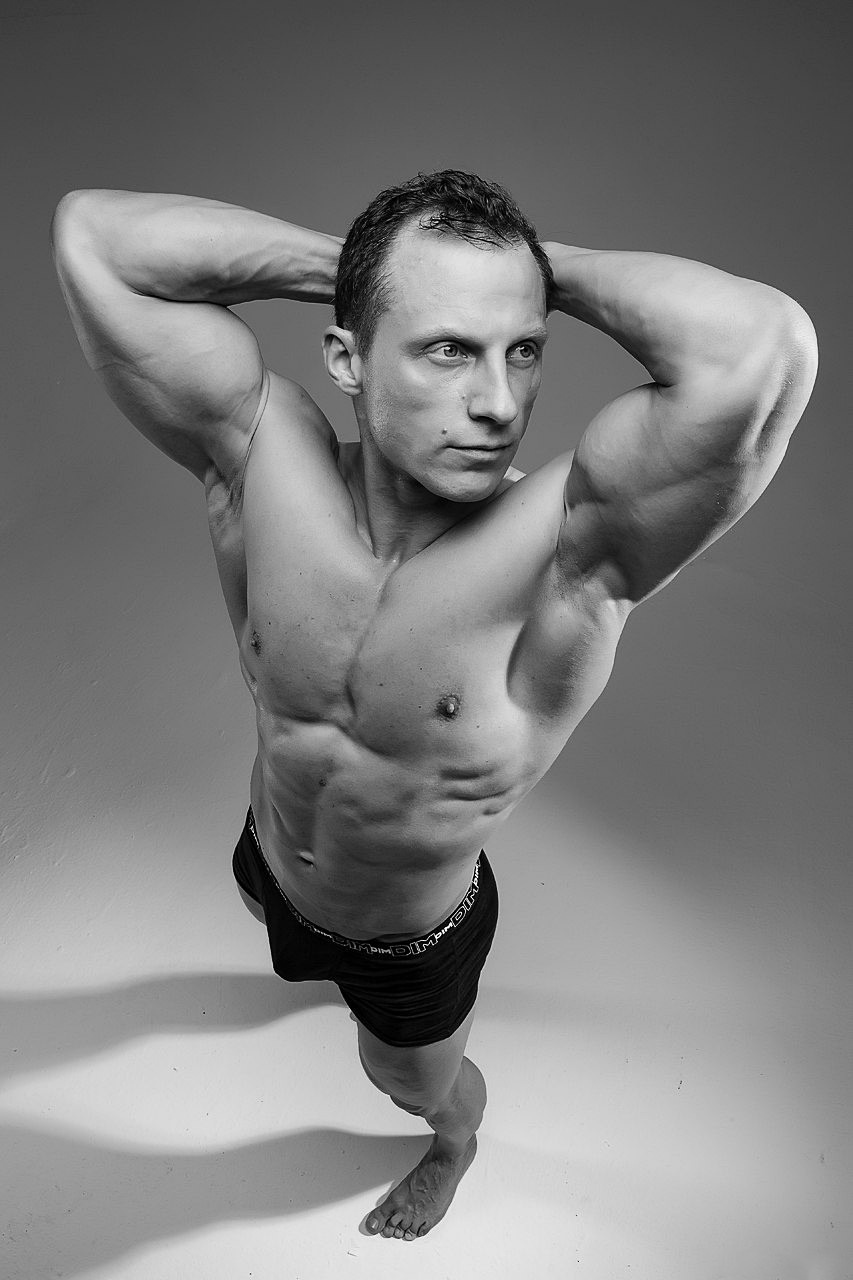 Мужской скульптурный портрет. Свадебный и репортажный фотограф в Москве и Московской области