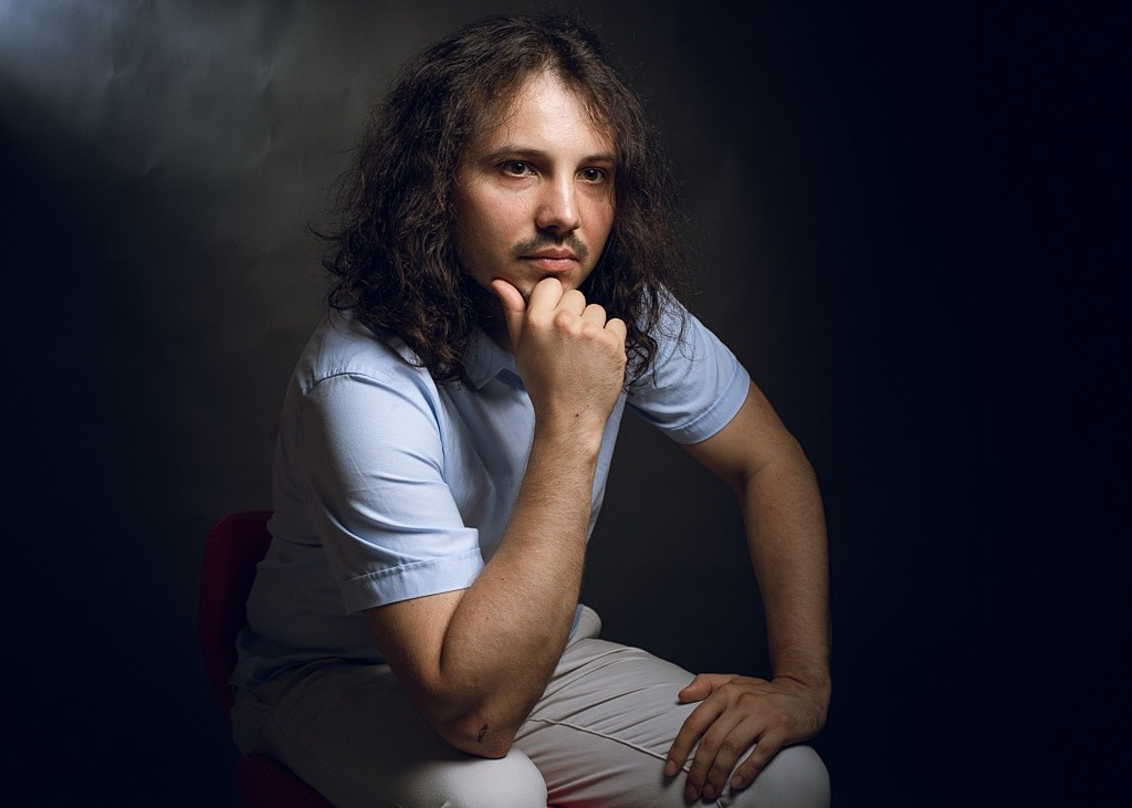 Мужской портрет в студии. Свадебный и репортажный фотограф в Москве и Московской области