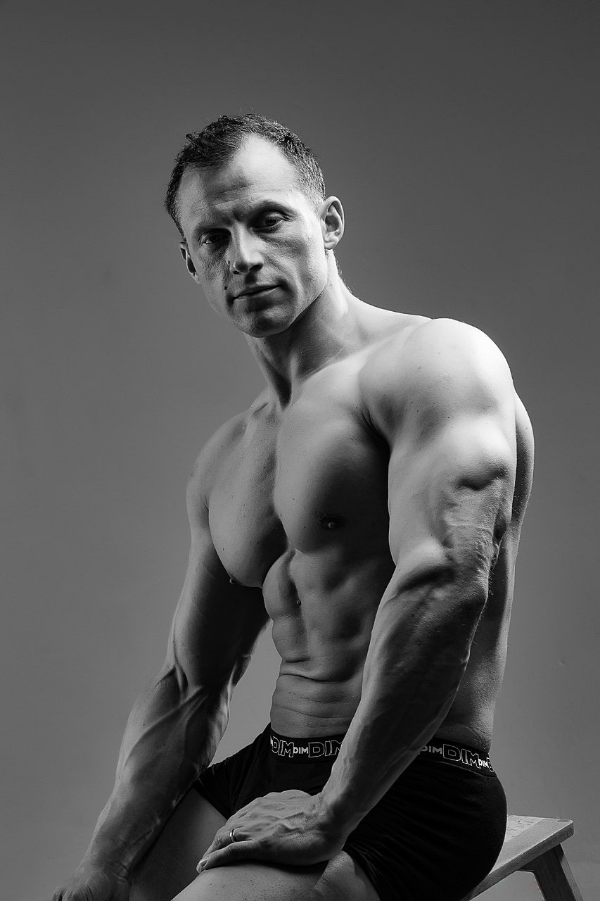 Мужской скульптурный портрет. Свадебный и репортажный фотограф в Москве и Московской области