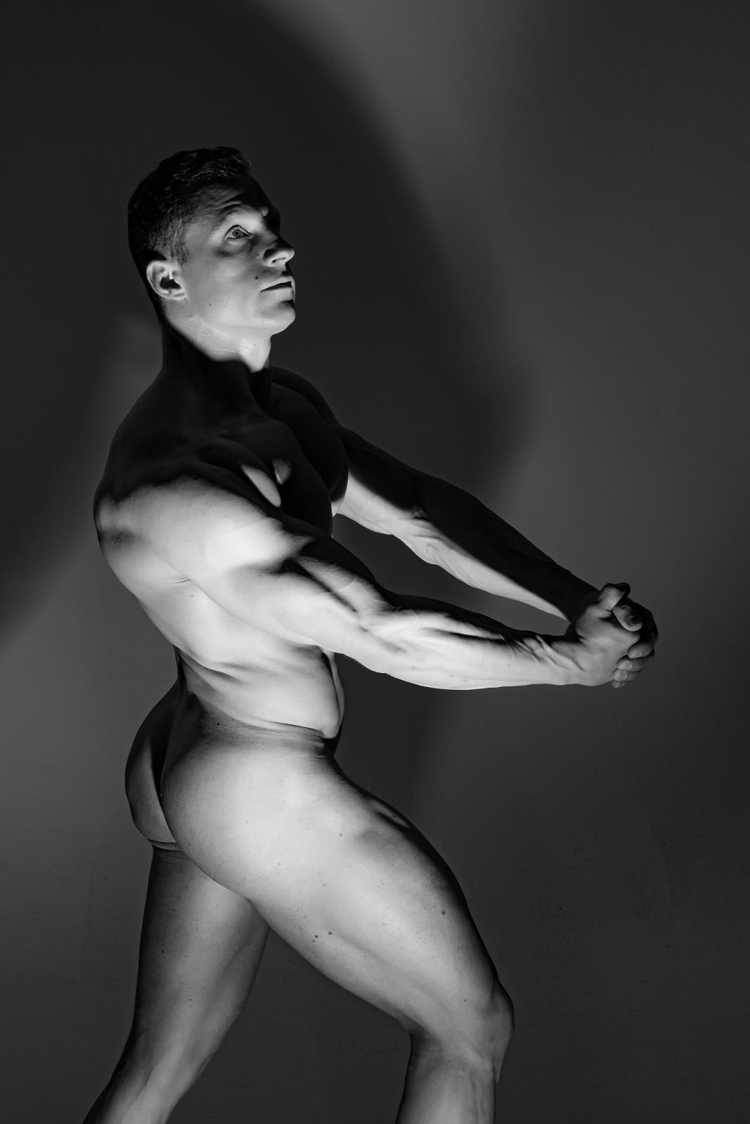 Мужской скульптурный портрет. Свадебный и репортажный фотограф в Москве и Московской области