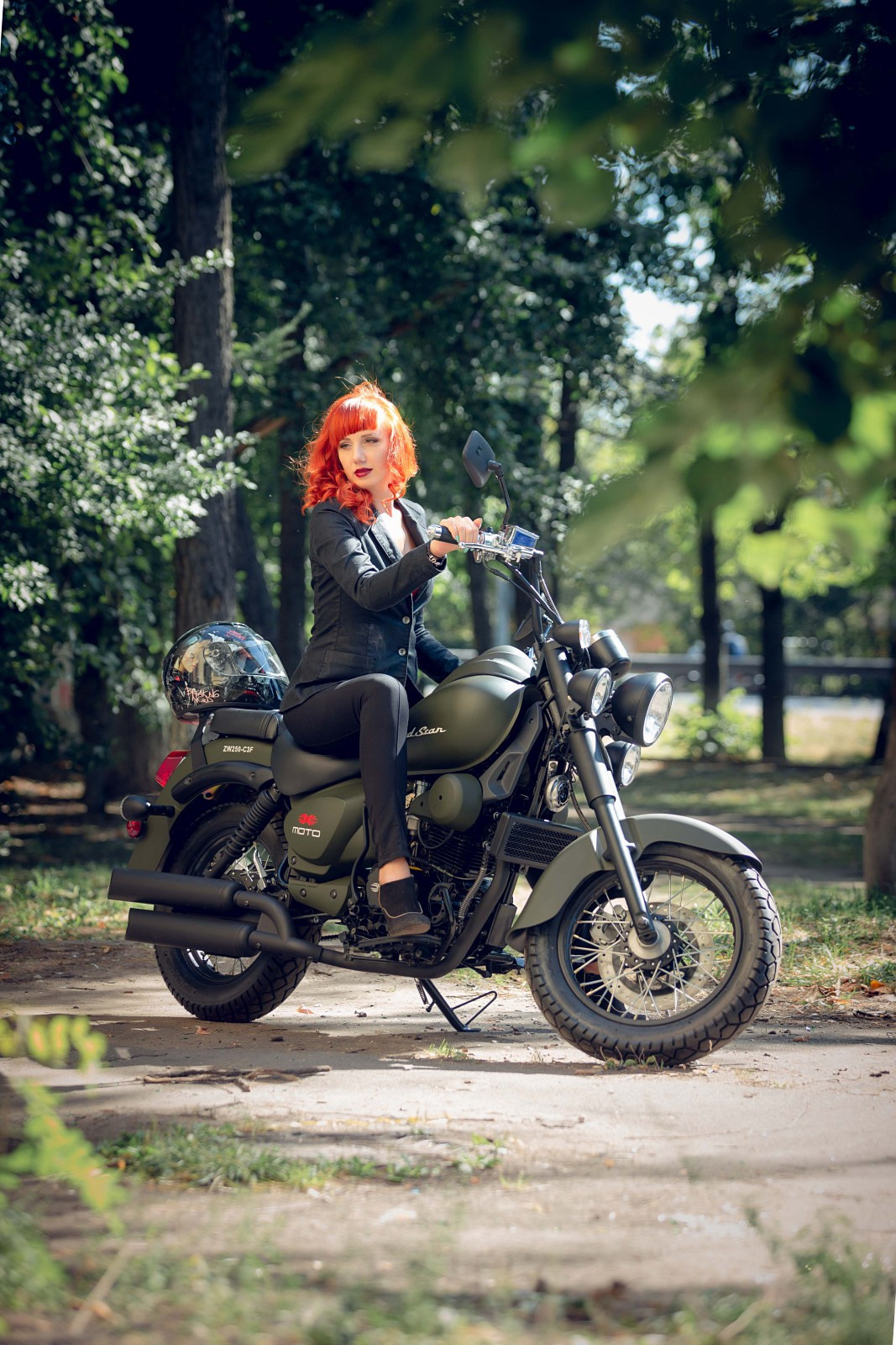 Портрет с мото. Свадебный и репортажный фотограф в Москве и Московской области