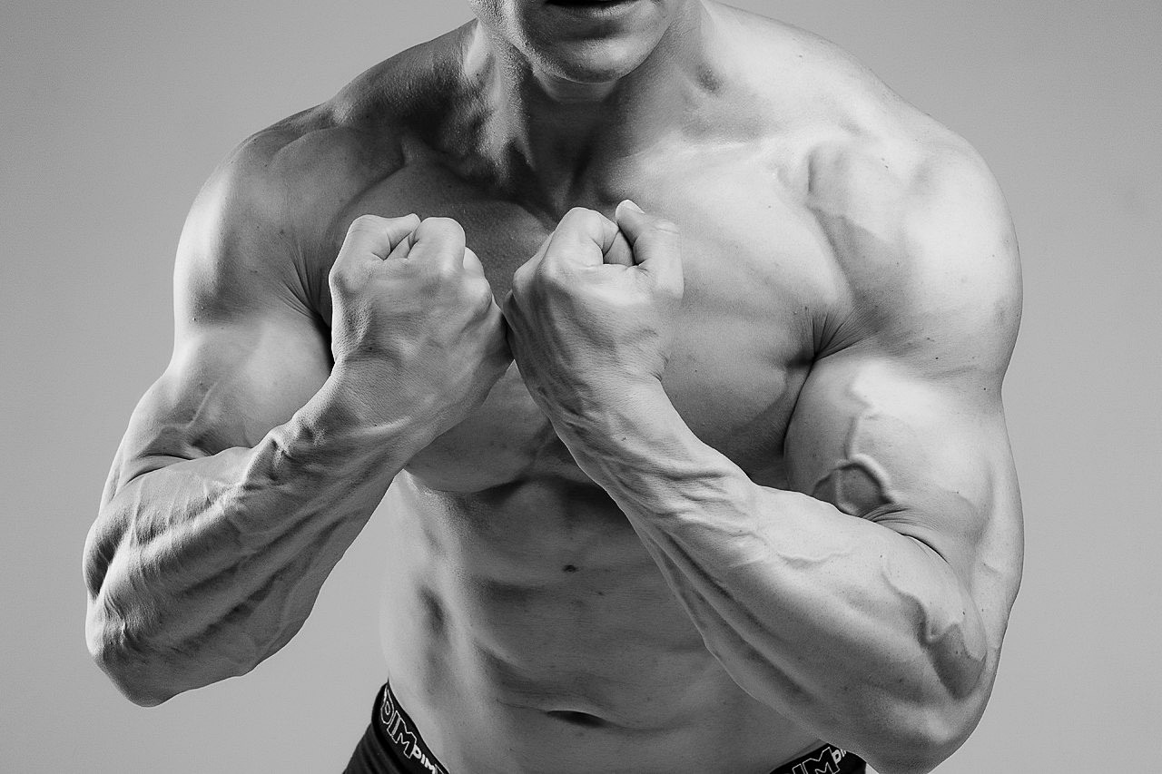 Мужской скульптурный портрет. Свадебный и репортажный фотограф в Москве и Московской области