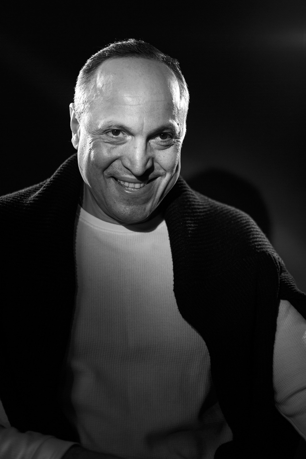 Мужской ЧБ портрет. Свадебный и репортажный фотограф в Москве и Московской области