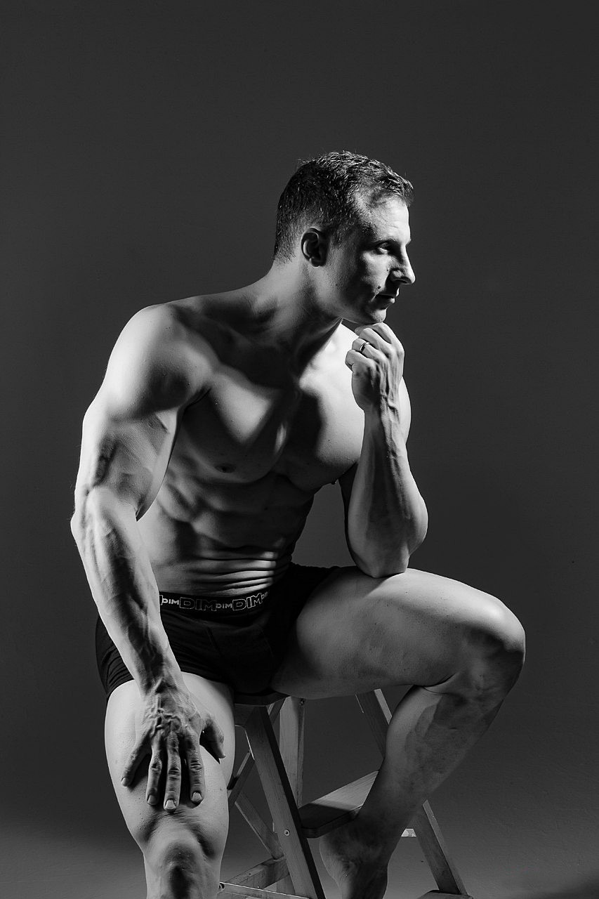 Мужской скульптурный портрет. Свадебный и репортажный фотограф в Москве и Московской области