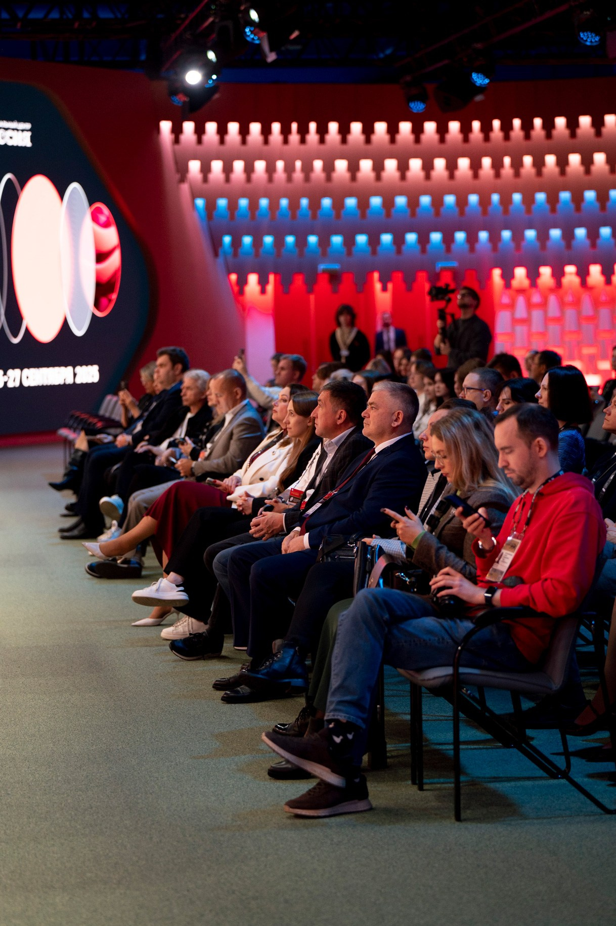 Российская креативная неделя. Фотограф для бизнеса Антон Горин