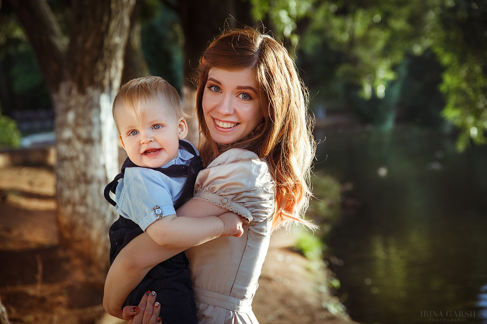 Мама и малыш. Фотограф Ирина Гарш
