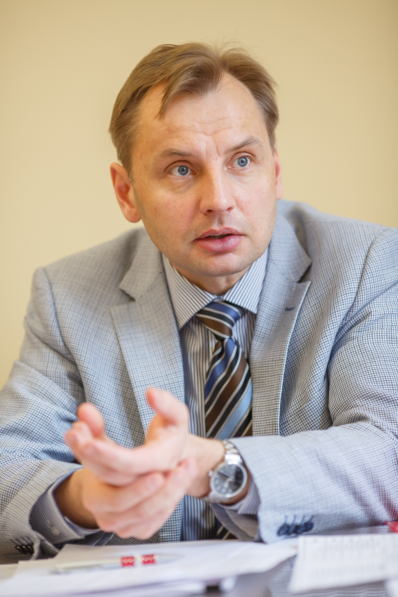 Science and laboratories. Evgeny Pelevin. Photographer. Industry, reporting, weddings, portrait