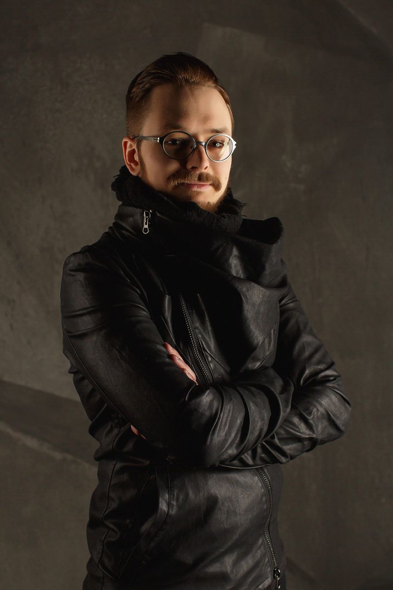 דְיוֹקָן. יבגני פלבין. צלם. תעשייה, דיווחים, חתונות, פורטרט