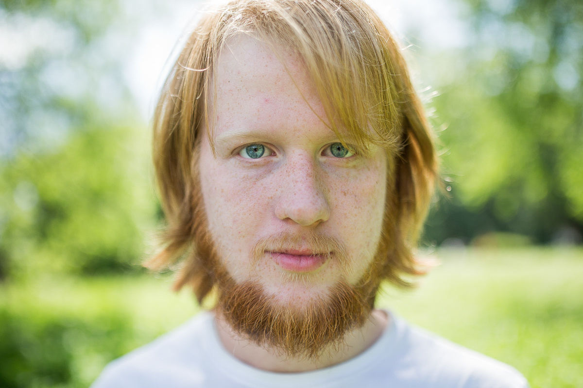 דְיוֹקָן. יבגני פלבין. צלם. תעשייה, דיווחים, חתונות, פורטרט