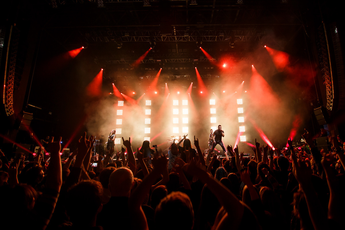 Evgeny Pelevin. Photographer. Industry, reporting, weddings, portrait