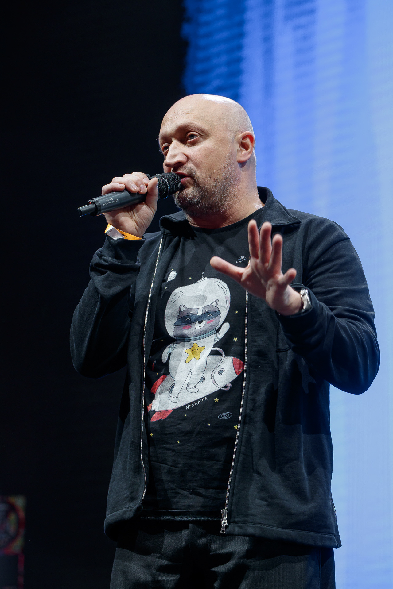 Вы можете их знать. Евгений Пелевин. Фотограф. Промышленность, репортажи, свадьбы, портрет