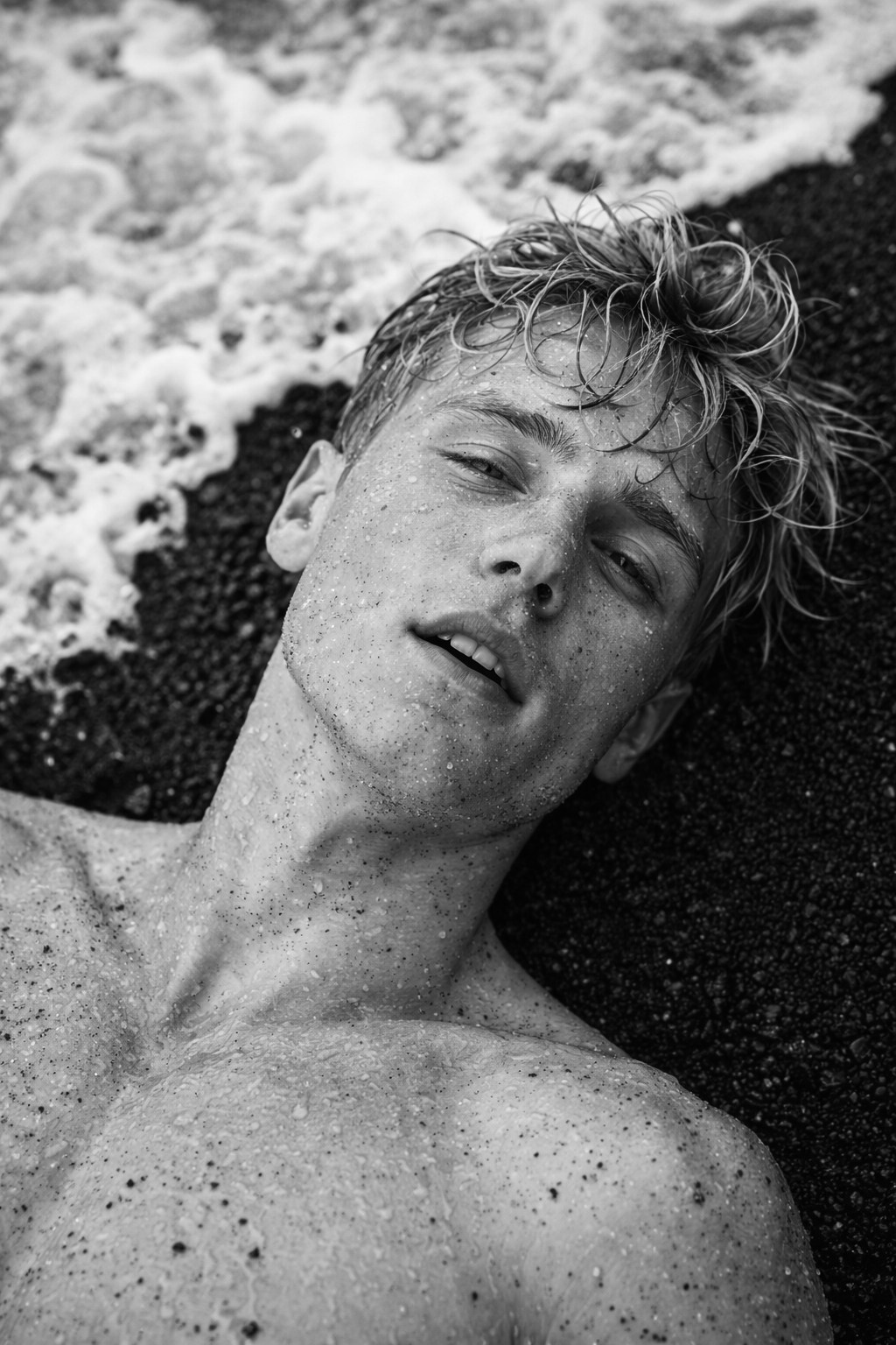 Песок. Фотограф Милена ЯновскаяМеня зовут Милена Яновская. Я фотограф и автор арт-фототерапевтических проектов