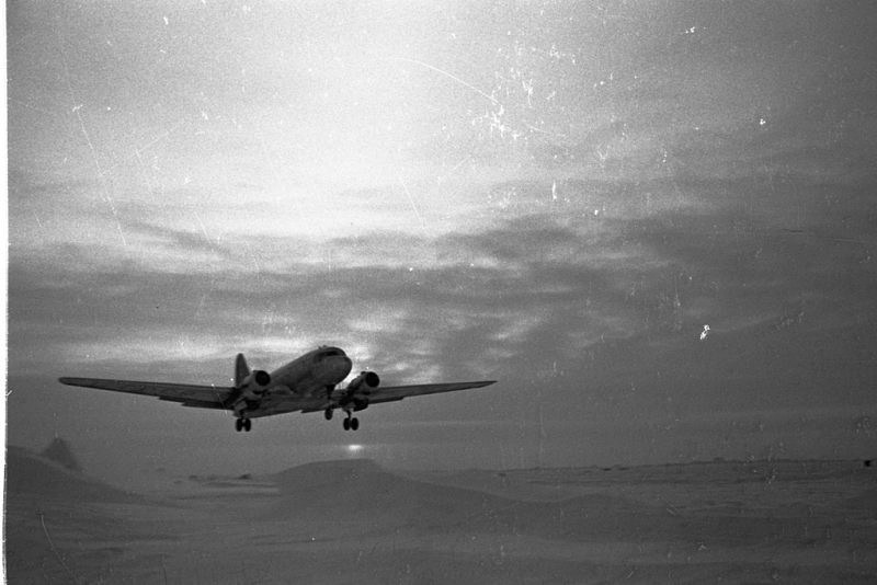 Исторические фотографии. Фотоальбом показывающий увлекательный мир авиации и мир медведей Андрея Иванова