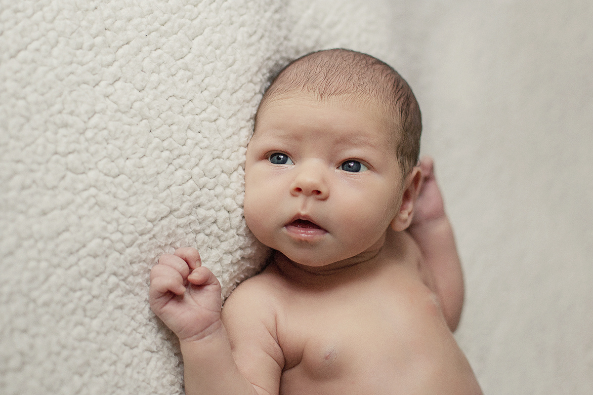 Домашняя съёмка новорождённого