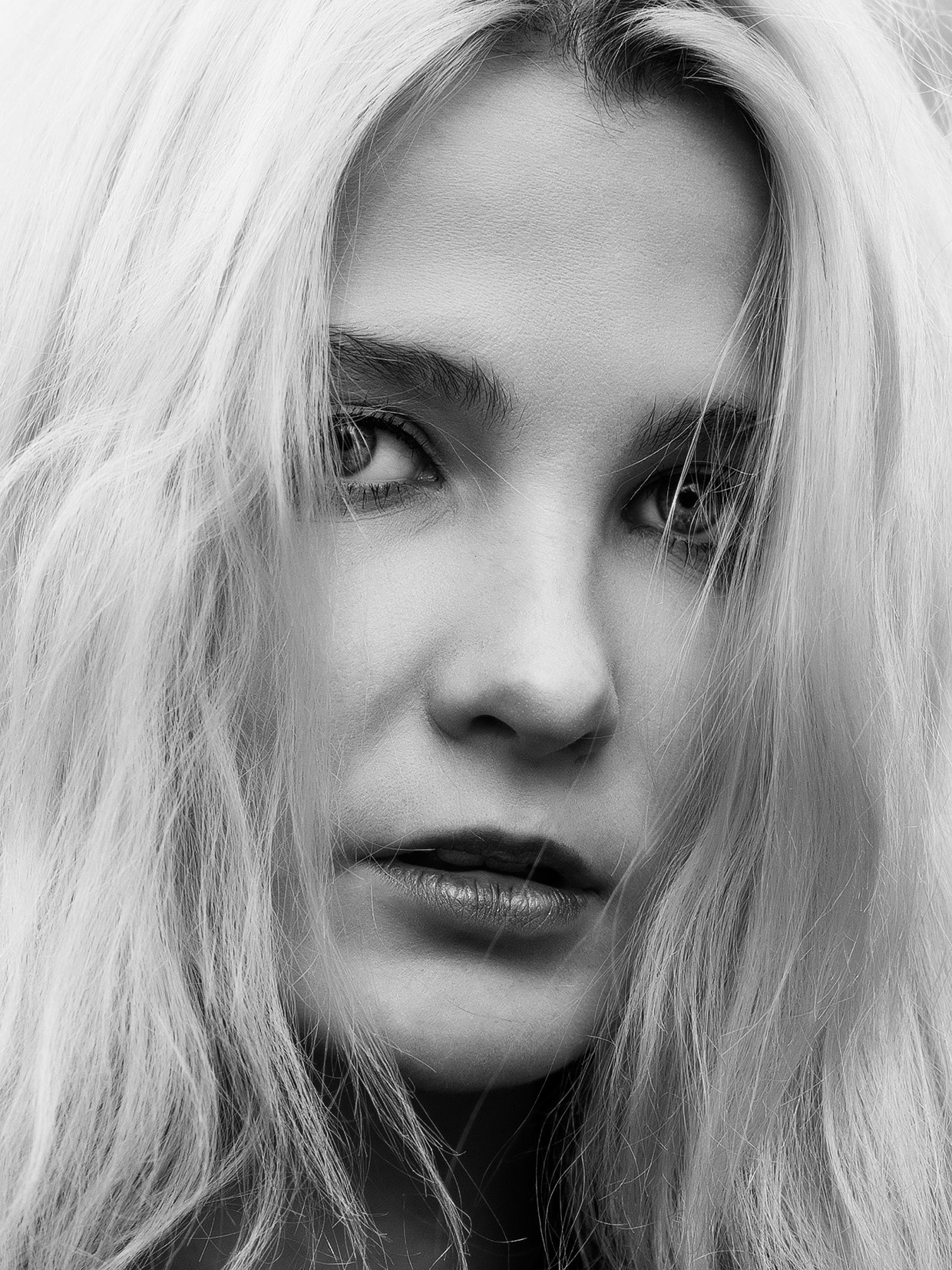 Портрет при естесственном освещении в любой локации. Фотограф в Москве. Александр Луппов