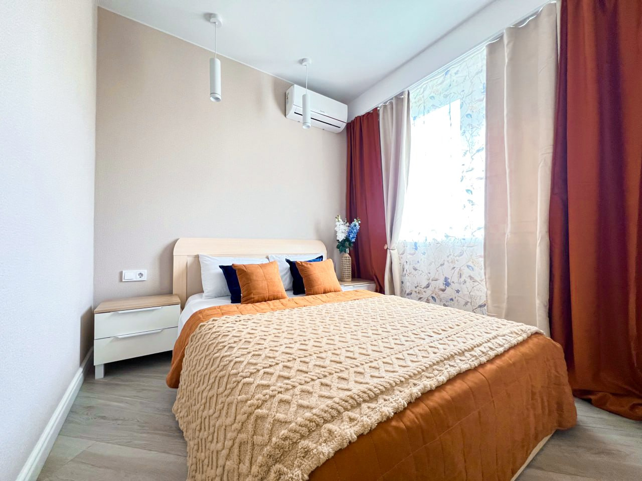 Шикарная квартира в центральном Сочи, рядом с морем!. Квартиры посуточно, длительно в Сочи, LARA APART GROUP