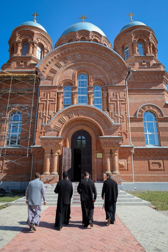 Митрополит Игнатий совершил объезд саратовских храмов. Саратовское Северо-Западное благочиние