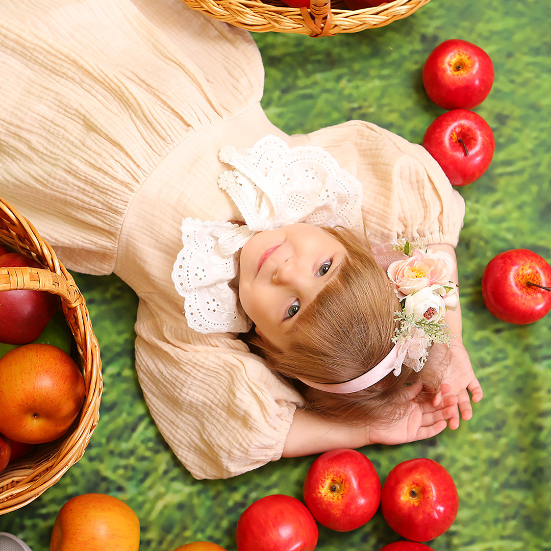 Яблоневый сад. Студия детской и семейной фотографии 12кадров