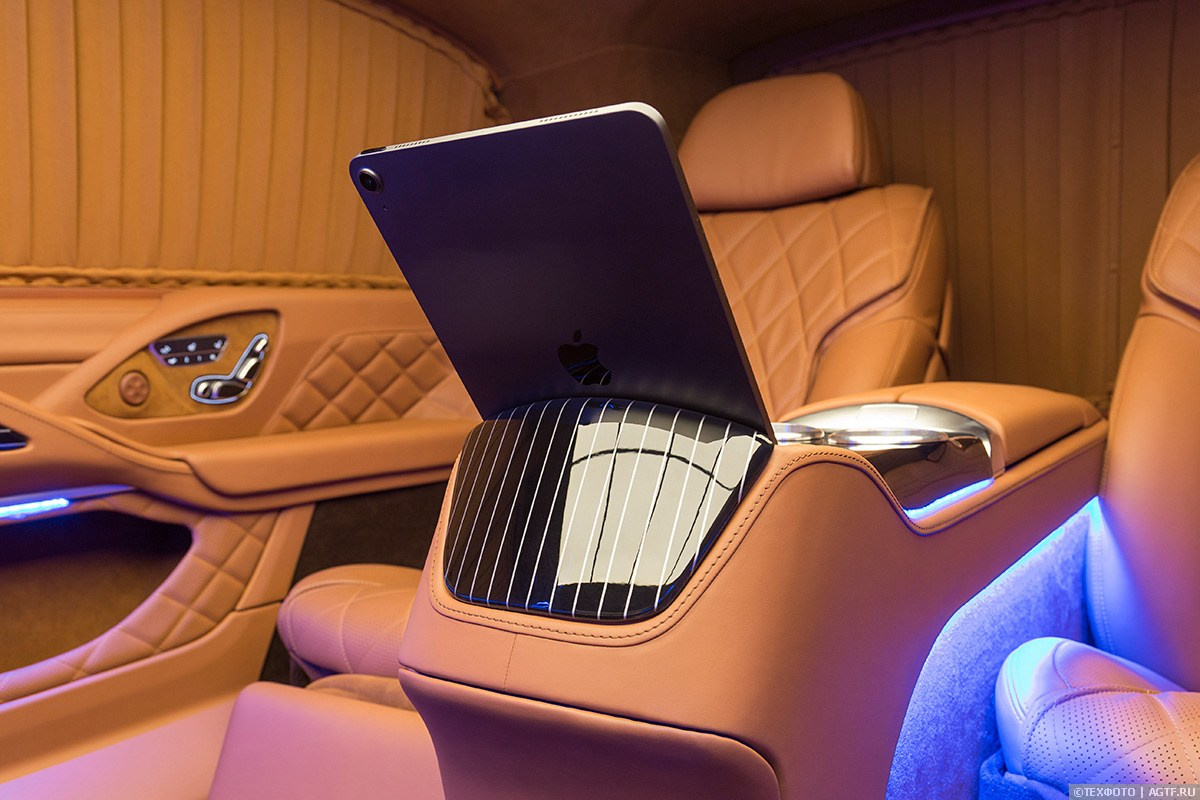 Mercedes V-class. Design Yachts and Cars