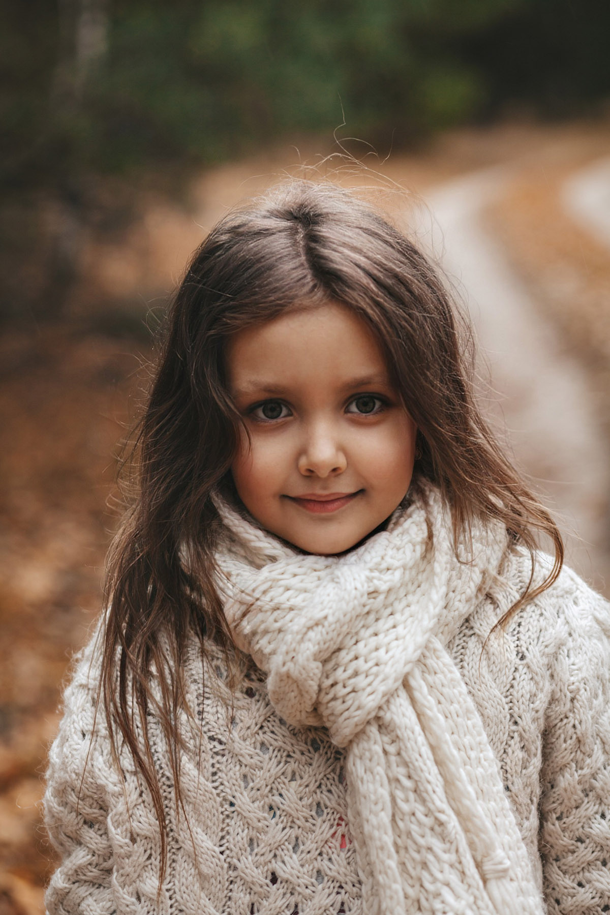 Осень. Полина и Маша. Фотограф Мальнева Юлия в Липецке, в Москве. Фотостудия MARU в Липецке
