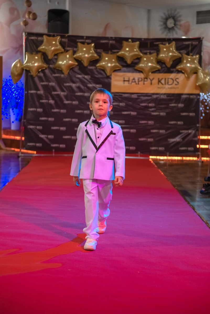 HAPPYkids дефиле санаторий Октябрьский. Семейный и коммерческий фотограф в Сочи Александр Бодунов