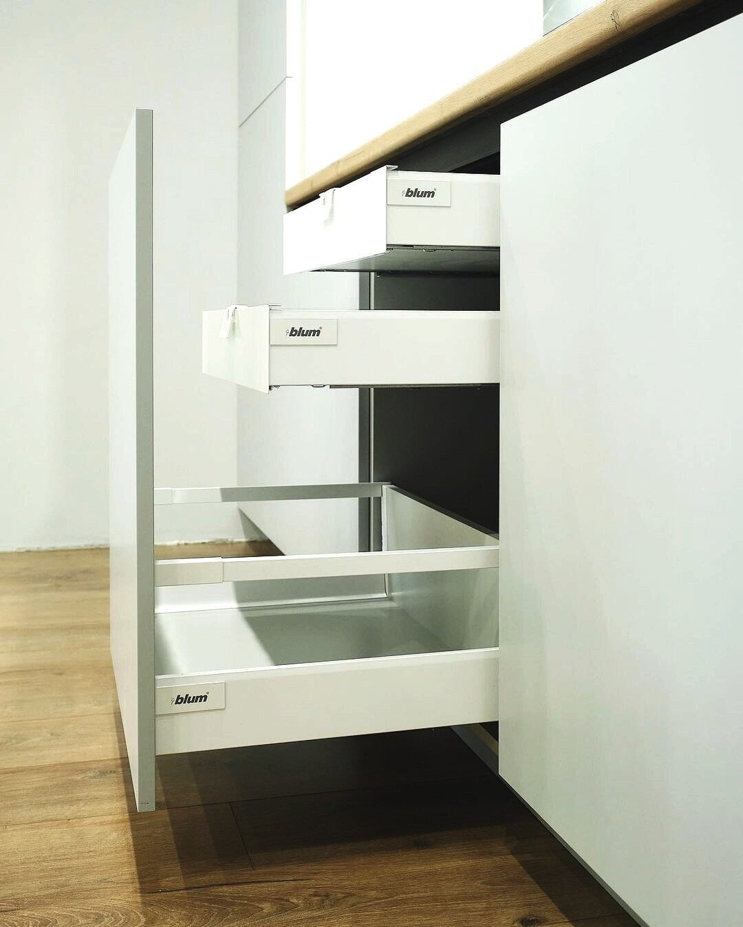 Кухни. Производство корпусной мебели по индивидуальным проектам