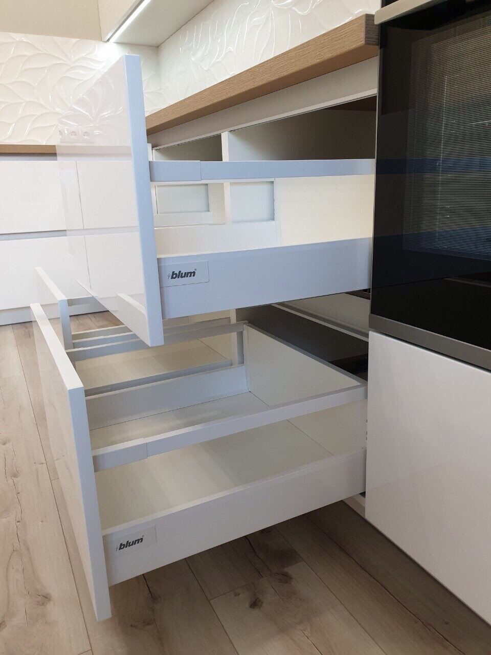 Кухни. Производство корпусной мебели по индивидуальным проектам