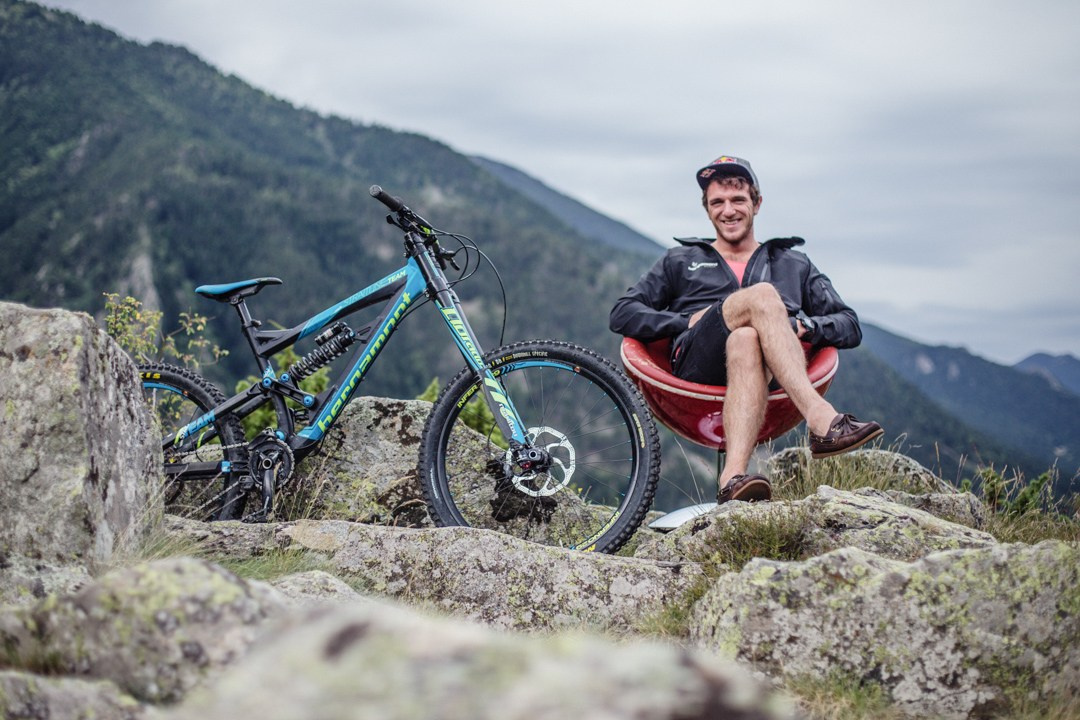 Cherrybomb Pavel Alekhin Doc. Bivol images