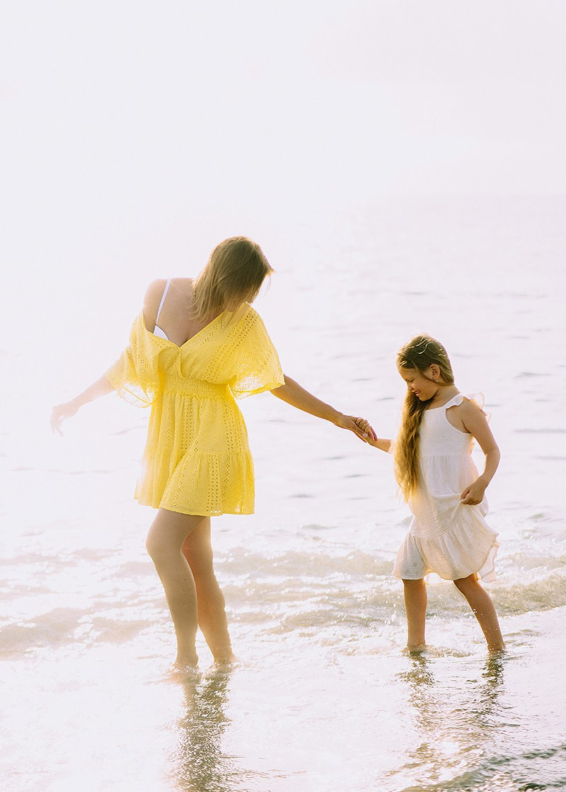 Семейная фотосессия в Сириусе и Адлере. Фотограф в Адлере, Сириусе, Красной Поляне — лавстори, семейные и индивидуальные фотосессии