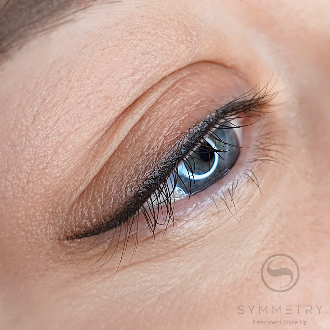 Саша. Студия перманентного макияжа, косметологии и массажа SYMMETRY в Москве, м. Киевская